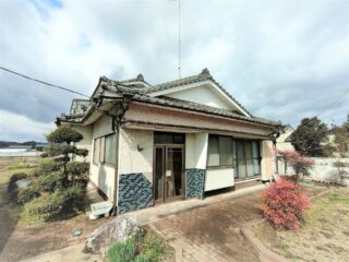 外観（店舗入口側）