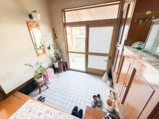 玄関